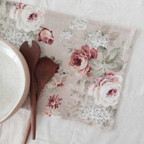 Vintage Rose Table Runner